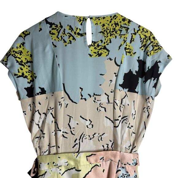 Diane von Furstenberg Silk Abstract Print Short Sleeve Sheath Mini Dress Size 0 - Picture 8 of 11